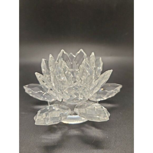 Shannon of Ireland Crystal Lotus Flower Taper Candleholder 5.5" x 3" Round - Picture 1 of 5